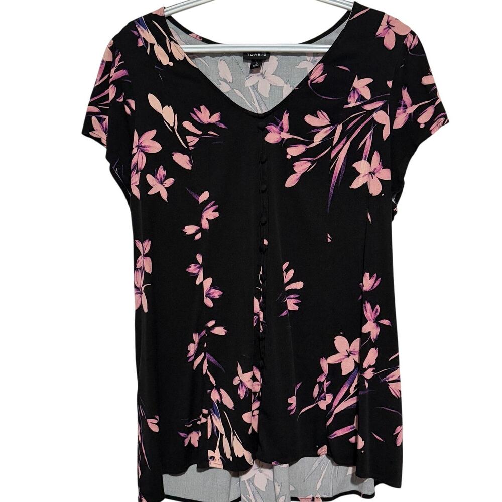 Torrid Women's Black Pink Floral V-Neck Cap Sleeve Faux Buttons Blouse Size 2=2X